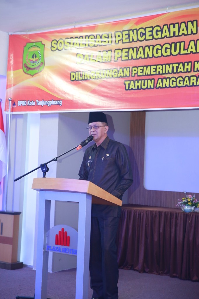 images/foto/Berita/April2013/SAMBUTAN WAWAKO.JPG